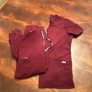 Women’s Figs Technical Collection Burgundy Women’s Scrubs Size S